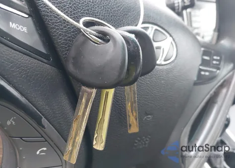 2011 Hyundai Sonata Gls z USA, uszkodzony, nr VIN 5NPEB4AC6BH123002